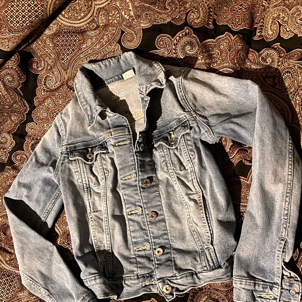Levi Denzen jacket. Great condition!